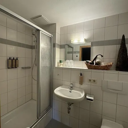 Almgasthaus Knoepflesbrunnen Fuenfbettzimmer